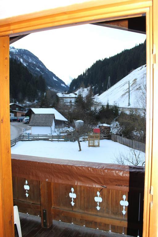 Appartement Haus Gabi à Neustift im Stubaital Extérieur photo