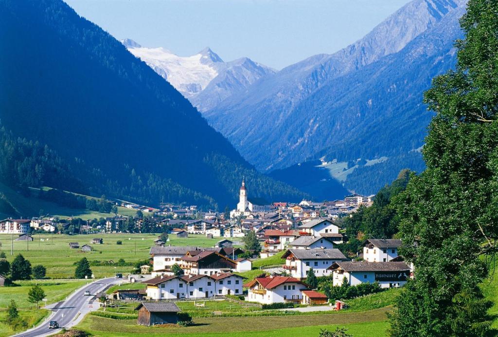 Appartement Haus Gabi à Neustift im Stubaital Extérieur photo